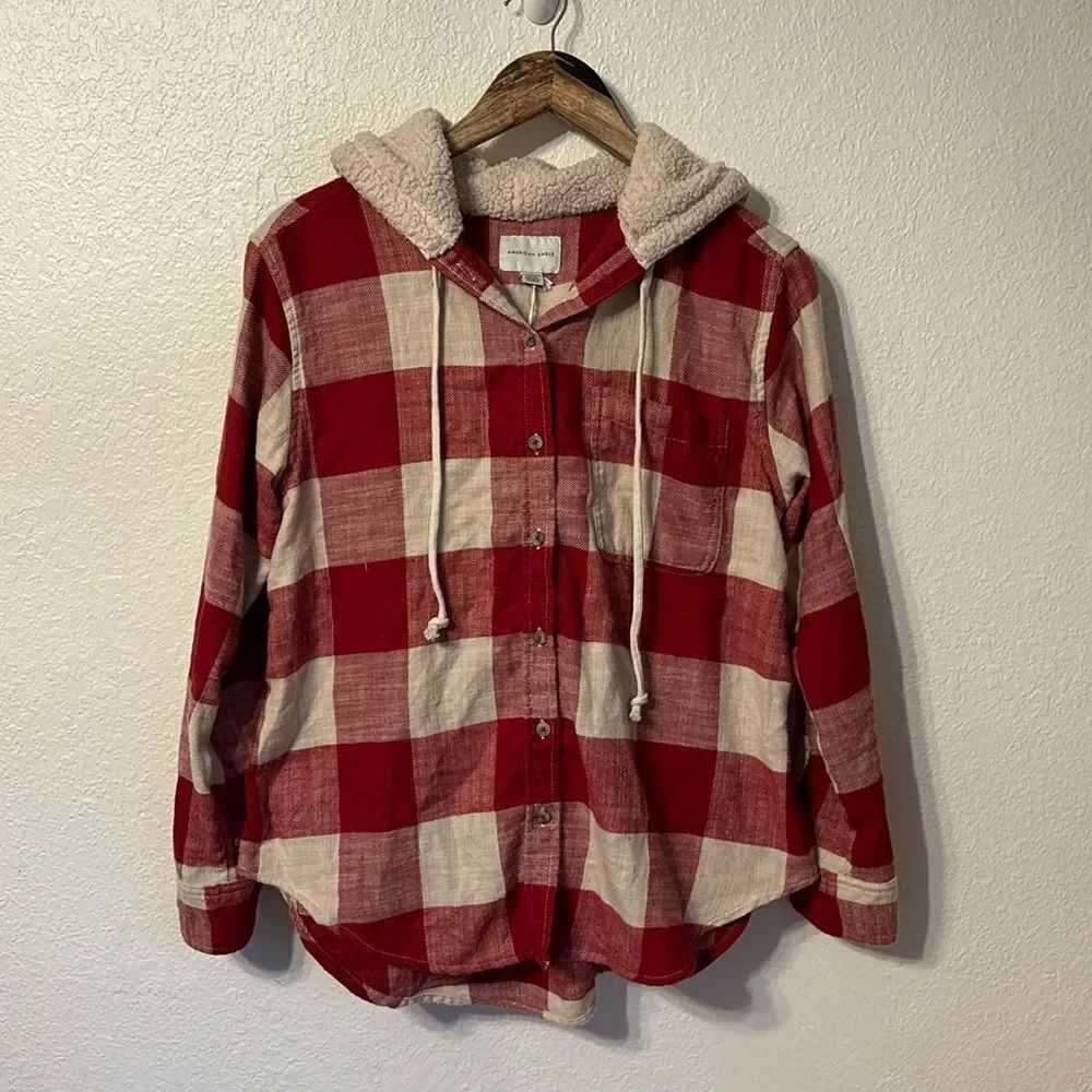 American Eagle Plaid Hooded Flannel Medium